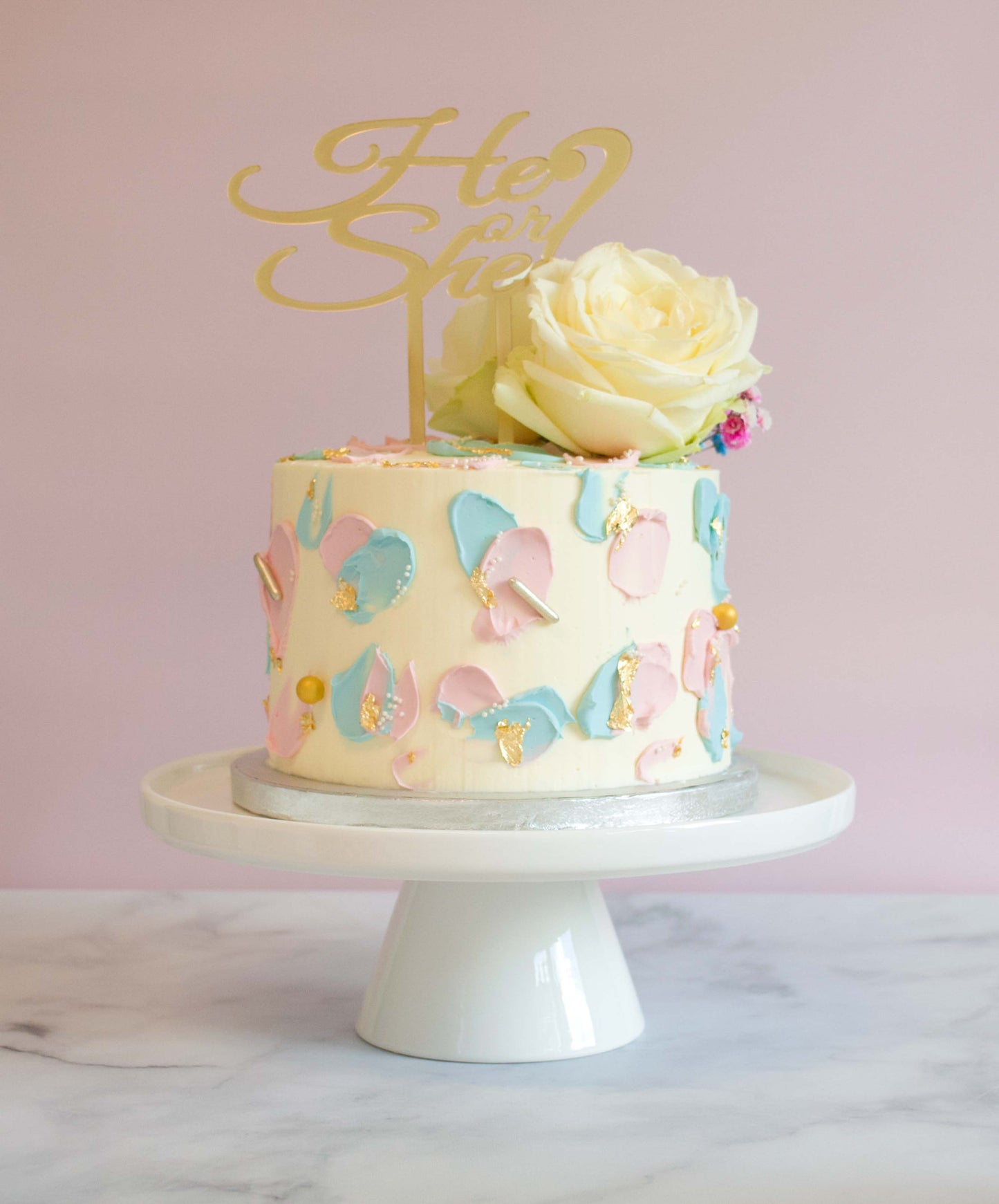 gender reveal cake